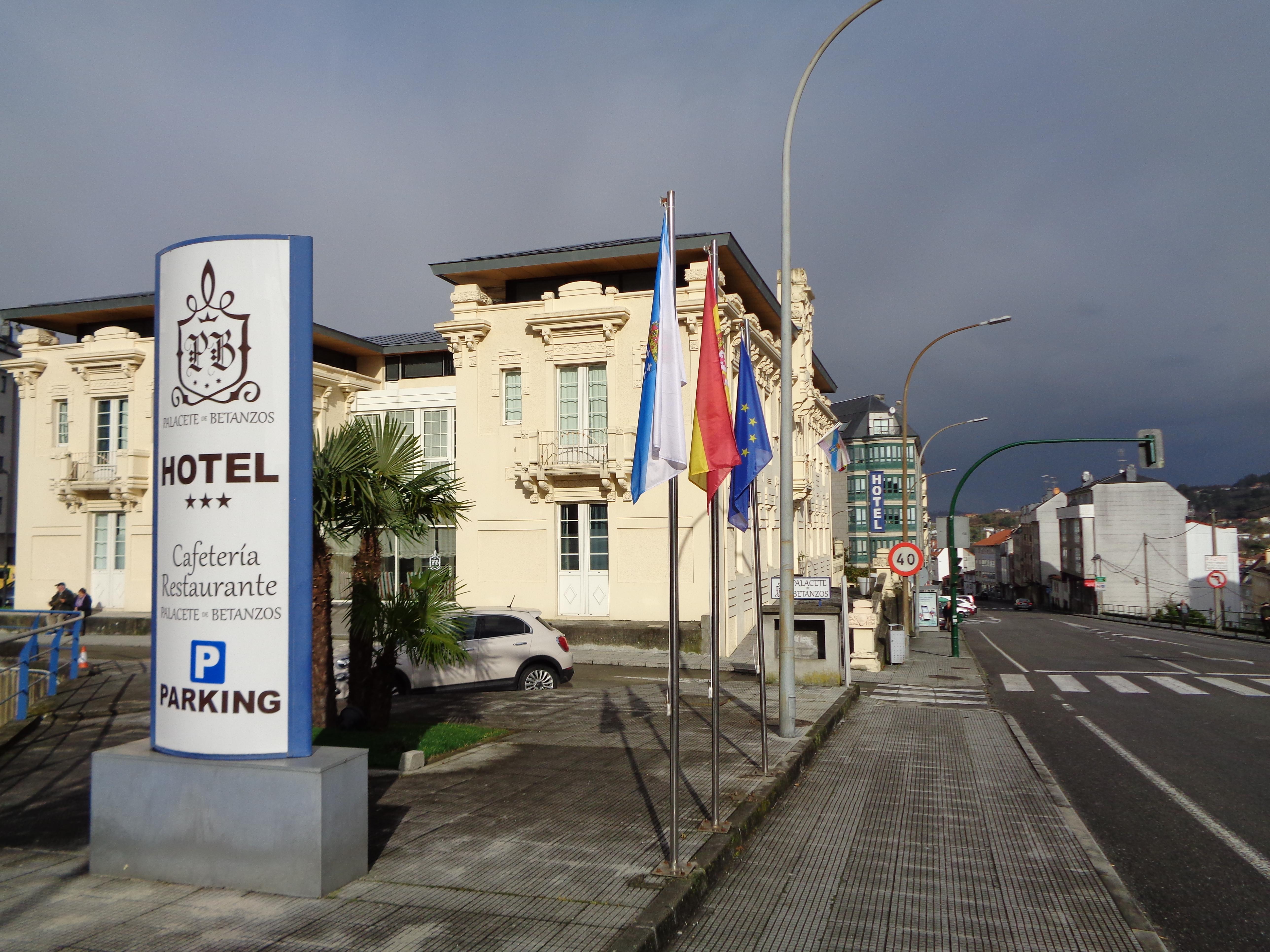 Hotel Villa De Betanzos Esterno foto